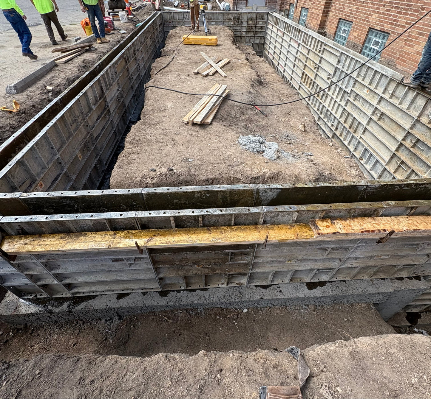 Hanneman and Fineis Concrete Construction
